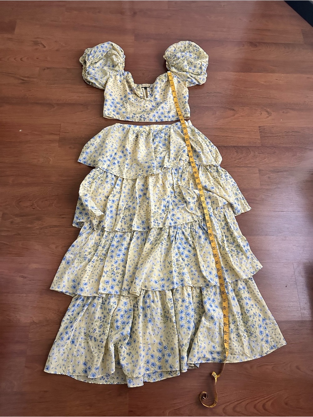 Abercrombie Yellow Floral Tiered Set - Picture 3 of 6